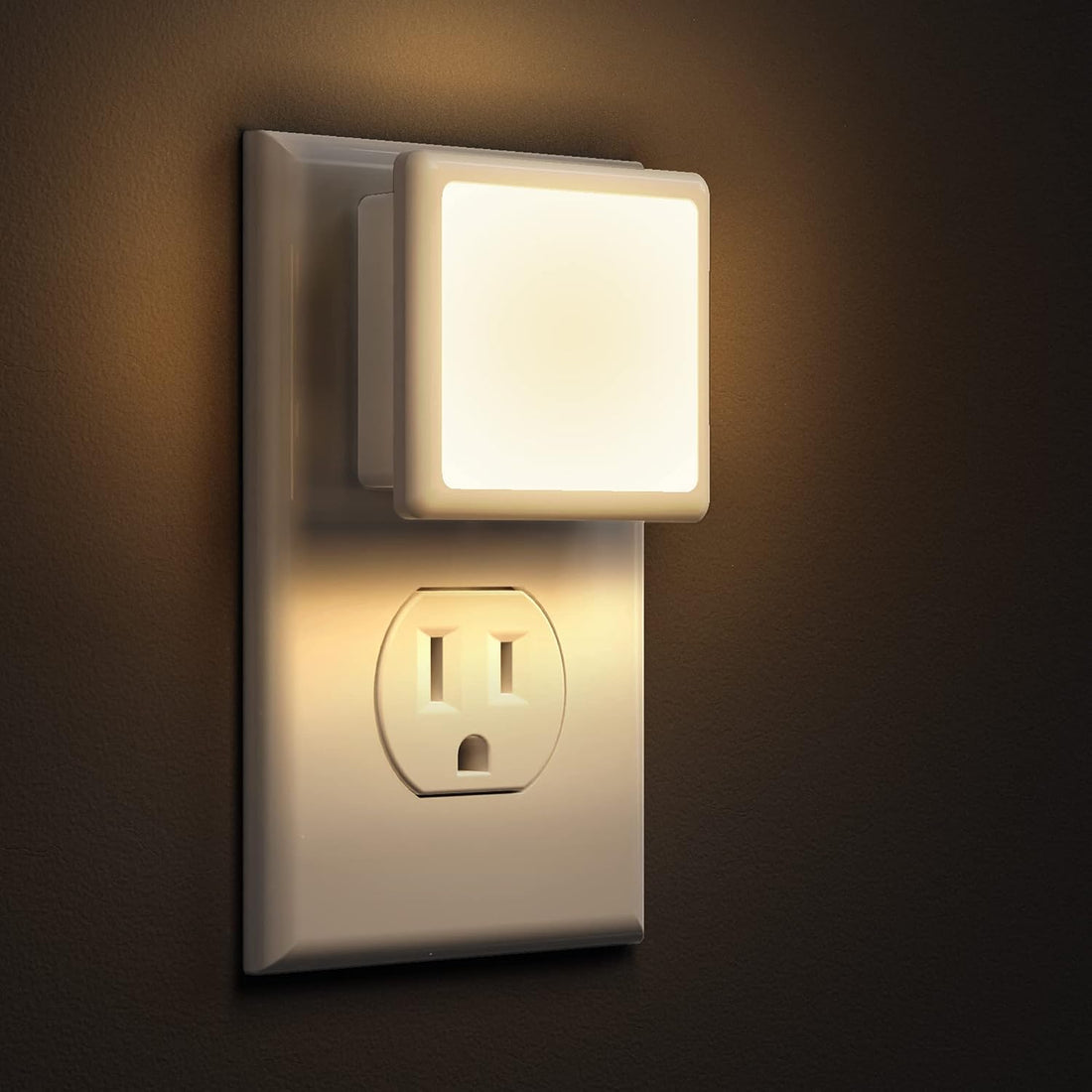Non-dimmable LED night light two-pack with automatic dusk-to-dawn sensor