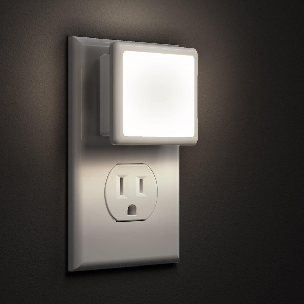 Non-dimmable LED night light two-pack with automatic dusk-to-dawn sensor